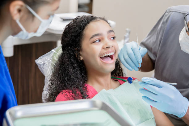 Best Broken or Chipped Tooth Repair in Holyoke, CO